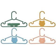 Set van 8 Falton hangers