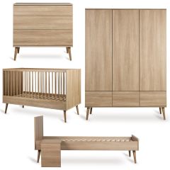 Flow babykamer: bed 70 x 140 cm + commode + kledingkast XL 3 deuren + Junior kit