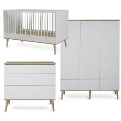 Flow babykamer: bed 70 x 140 cm + commode + kledingkast XL 3 deuren