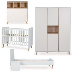 Loft babykamer: bed 60 x 120 cm commode + kledingkast XL 4 deuren + Junior kit