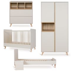 Loft babykamer: bed 70 x 140 cm commode + kledingkast 3 deuren + Junior kit