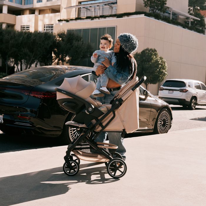 Beezy 4 kinderwagen