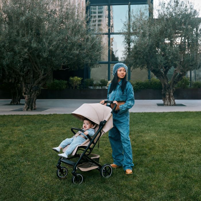 Beezy 4 kinderwagen