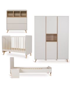 Loft babykamer: bed 60 x 120 cm commode + kledingkast XL 4 deuren + Junior kit