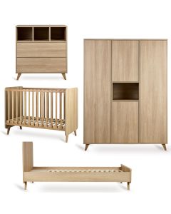 Loft babykamer: bed 60 x 120 cm commode + kledingkast XL 4 deuren + Junior kit
