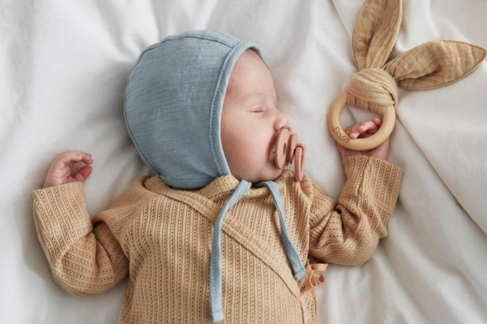 baby met muts